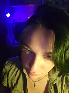 HotDevilGirl_'s cam snapshot