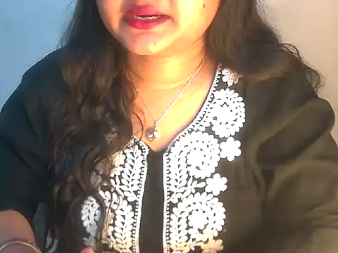 Saniya_K2's cam snapshot