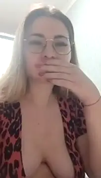 pussyCat_t live sex cam