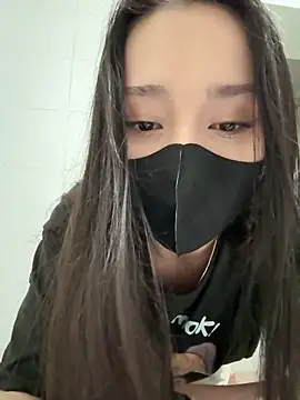 Li_Li_'s cam snapshot