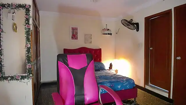 danielle_rose_1's cam snapshot