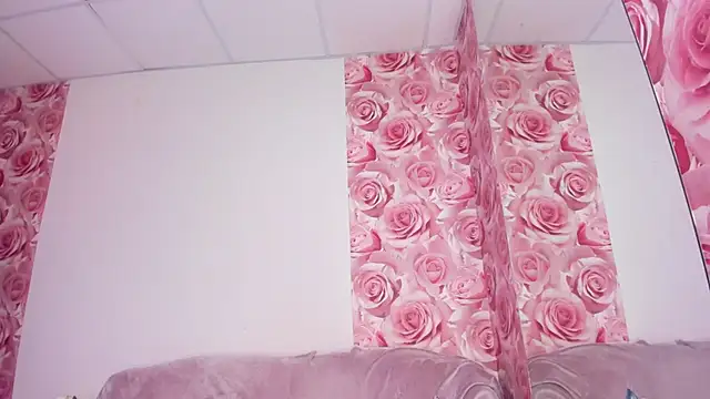 ClaireWarner's cam snapshot