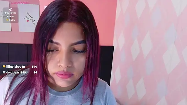 curvybrunnett's cam snapshot