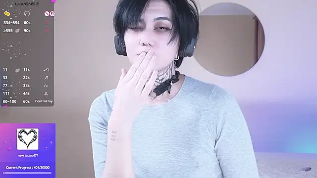 Ravens_Nest live sex cam