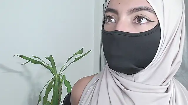 jade_nassar's cam snapshot