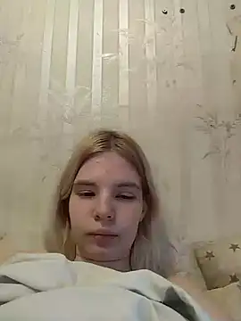 EsterSteele's cam snapshot