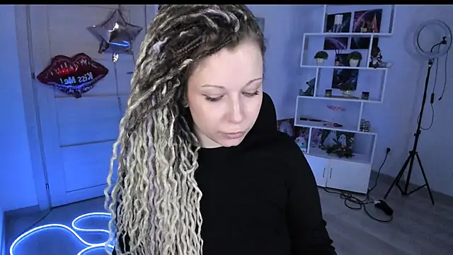 HoneySallyMoore's cam snapshot