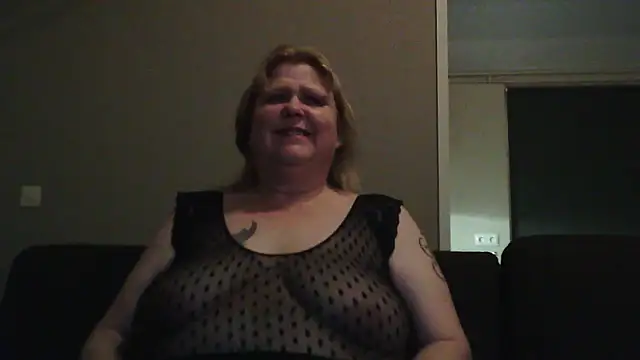 Sylviastar46's cam snapshot