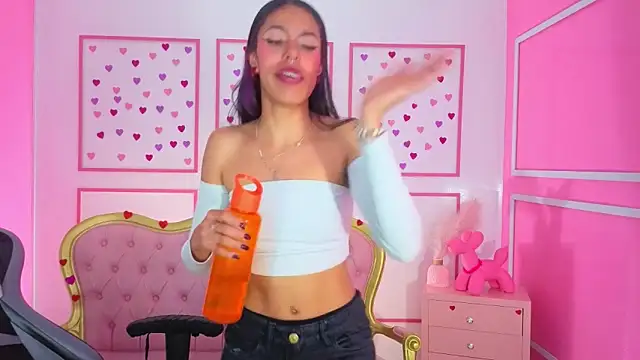 stephania_t's cam snapshot