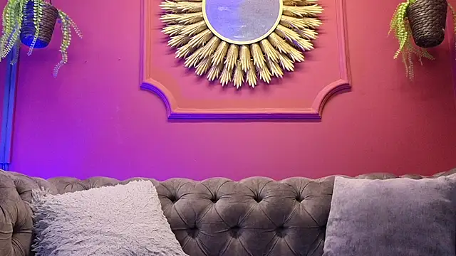 Julieta_Russell's cam snapshot