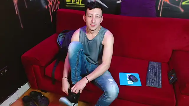 AnyeloBlack69's cam snapshot