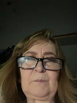 Irina2909@xh's cam snapshot