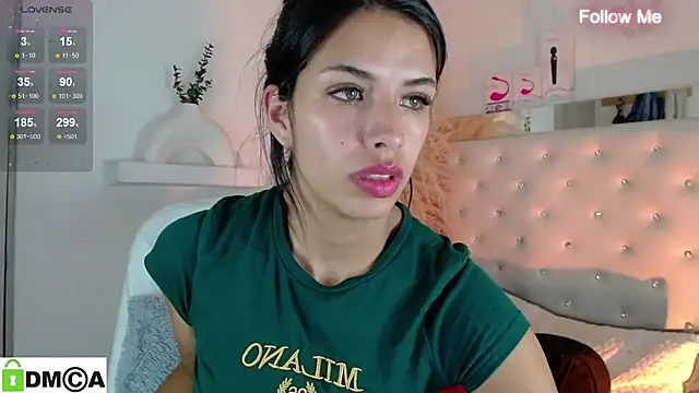 zoe_sexy_latin_19's cam snapshot