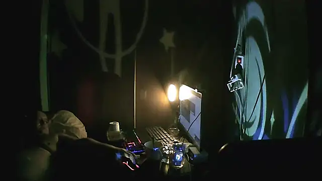 perversalus's cam snapshot