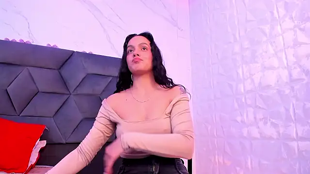 Maia_Park's cam snapshot