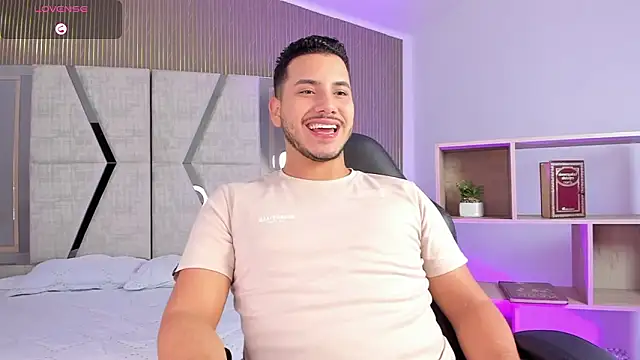 Axel_grey_'s cam snapshot