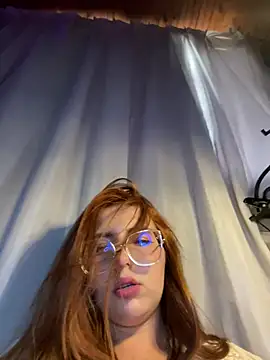 CoraVibes's cam snapshot