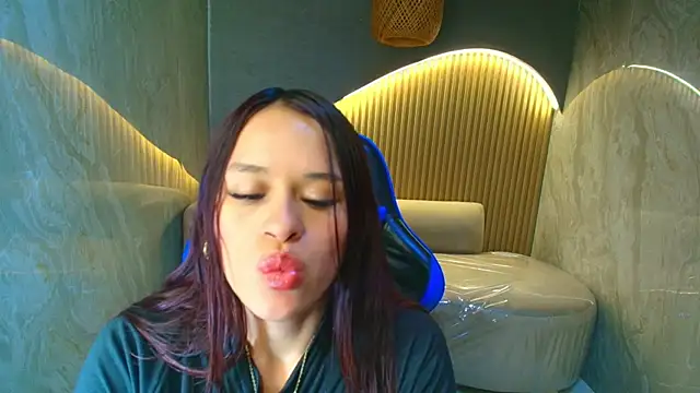 Celeste_r_'s cam snapshot