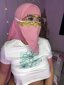 Maisa_issa's cam snapshot