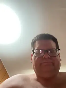 treatbobnicer's cam snapshot