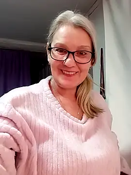 irinamaux live sex cam