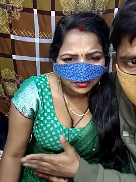 Aditya_sanjna live sex cam