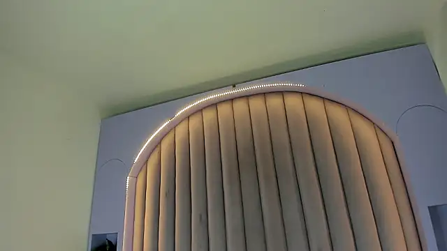 ChloeeMiller__'s cam snapshot