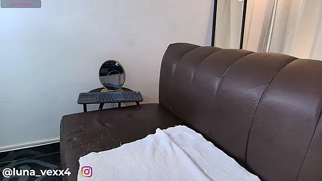 Luna_Vex's cam snapshot