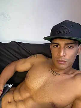 Maicol_xxxx live sex cam