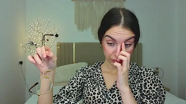 Real_cutie1's cam snapshot