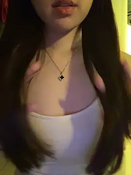 Uyennii02's cam snapshot