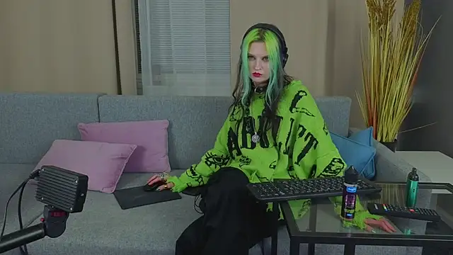 ToxicKittyy's cam snapshot