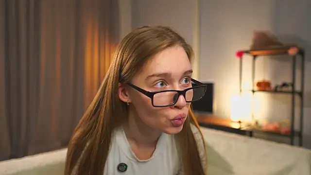 SharaNewbern's cam snapshot