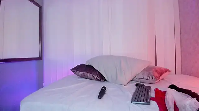 Pamela_Johnsonn's cam snapshot