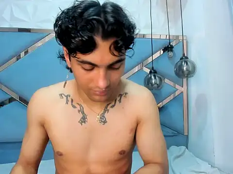 MattFiore live sex cam