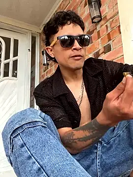 Edward_Milleer live sex cam