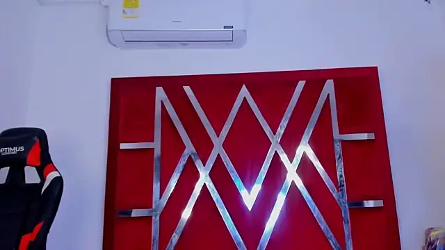 angelkyraasm's cam snapshot