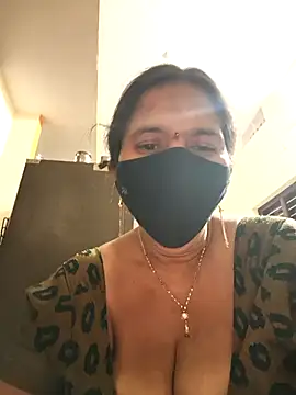 hot-telugu-queen's cam snapshot