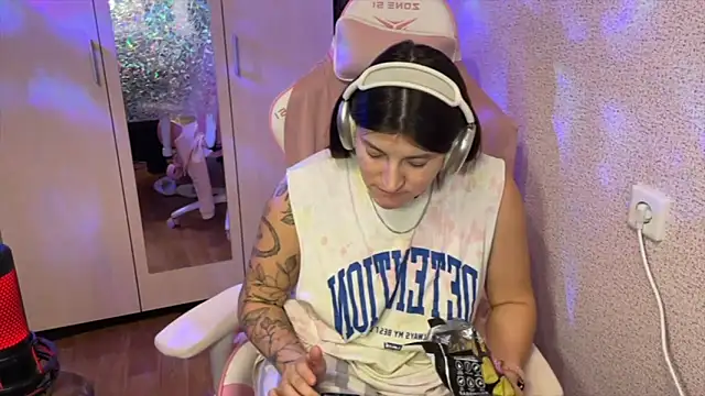 Katrin__kiss's cam snapshot