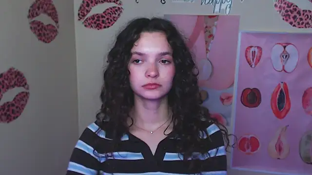 _SusieSu_'s cam snapshot