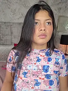 ashleythompson2025's cam snapshot