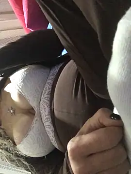 AlevNaz's cam snapshot