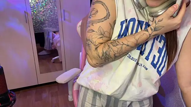 Katrin__kiss live sex cam