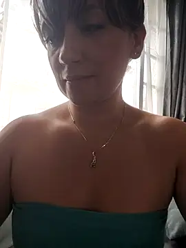 tata_sanz_ live sex cam