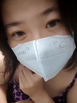 miniiceyya live sex cam