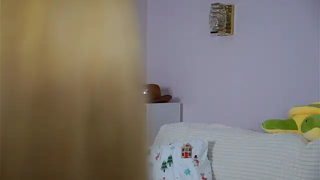 SunnivaCovil's cam snapshot