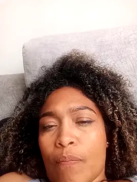 BiiancaEstradaa's cam snapshot