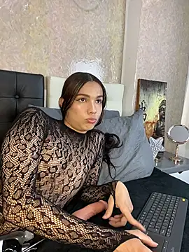 Almaazz live sex cam