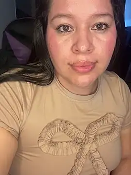 Lovelipsbig's cam snapshot