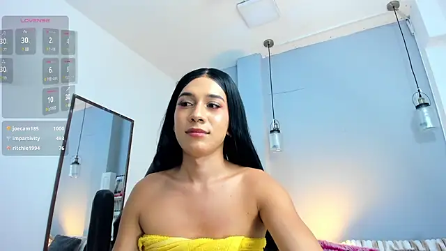 KristallSwan live sex cam
